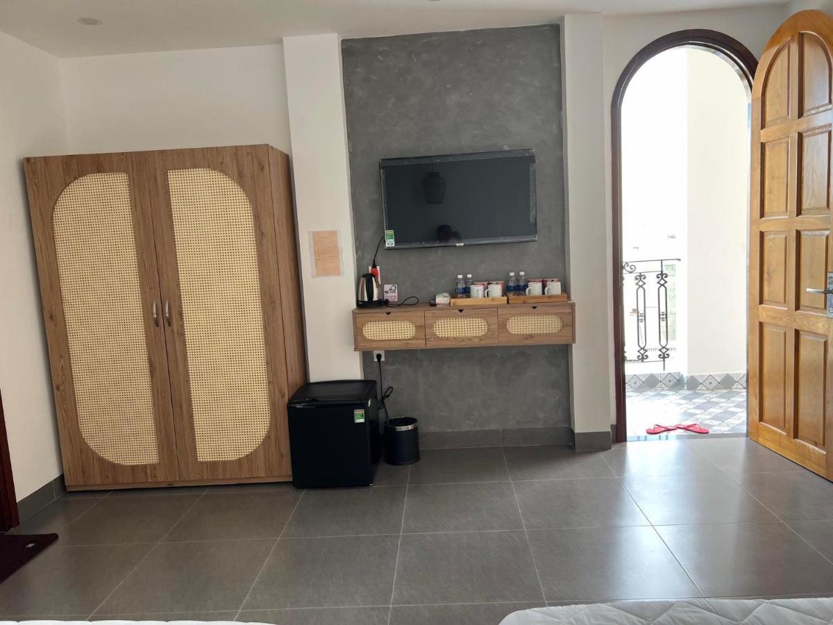Mai Hotel